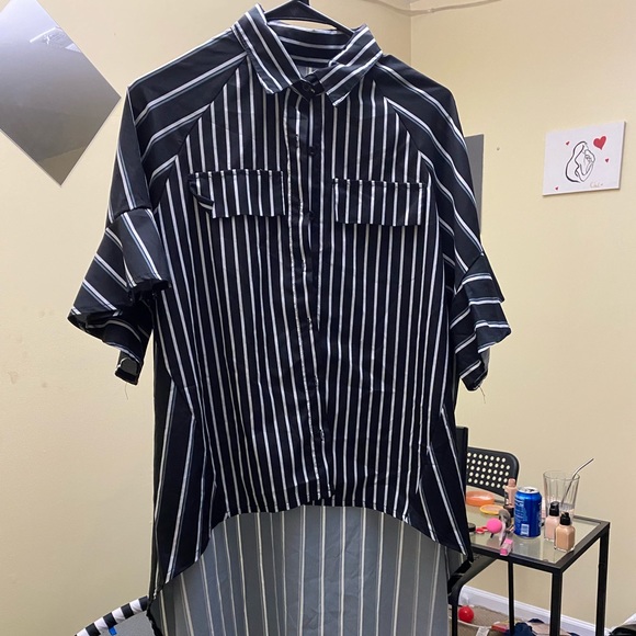 Top - Picture 1 of 2